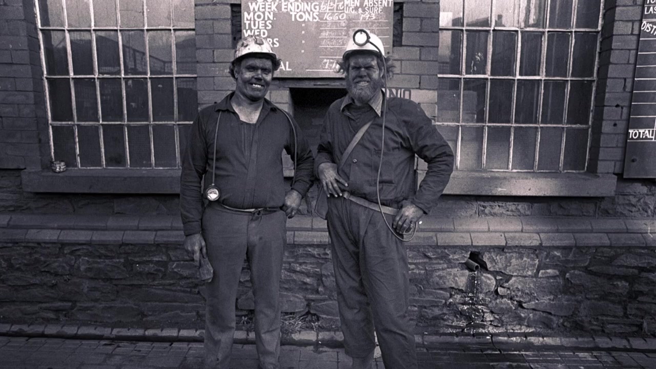 Striking with Pride: United at the Coalface screenshot 2