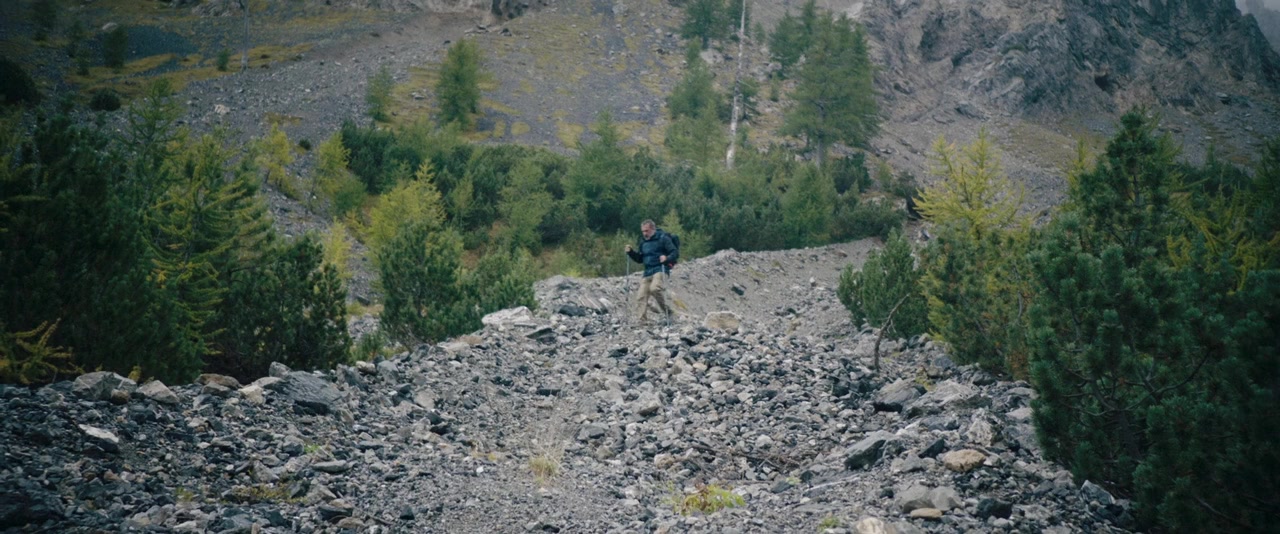 Sur les chemins noirs screenshot 1