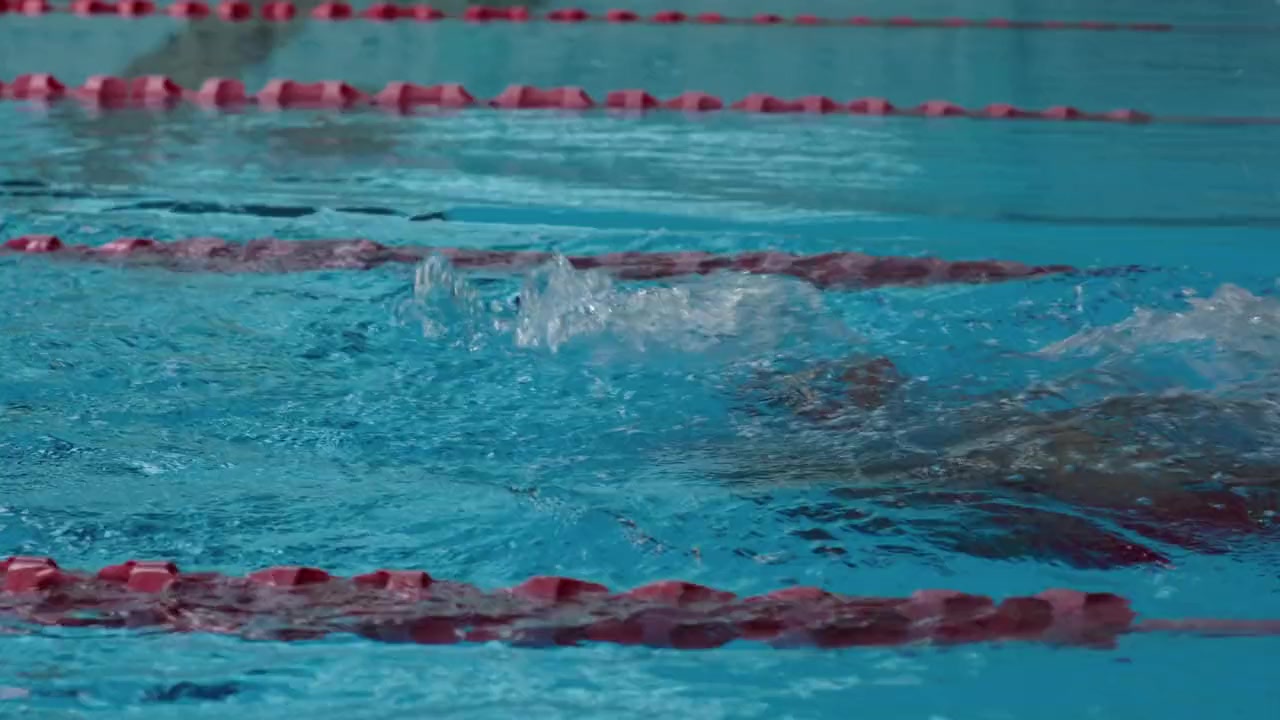 Swim Instructor Nightmare screenshot 2