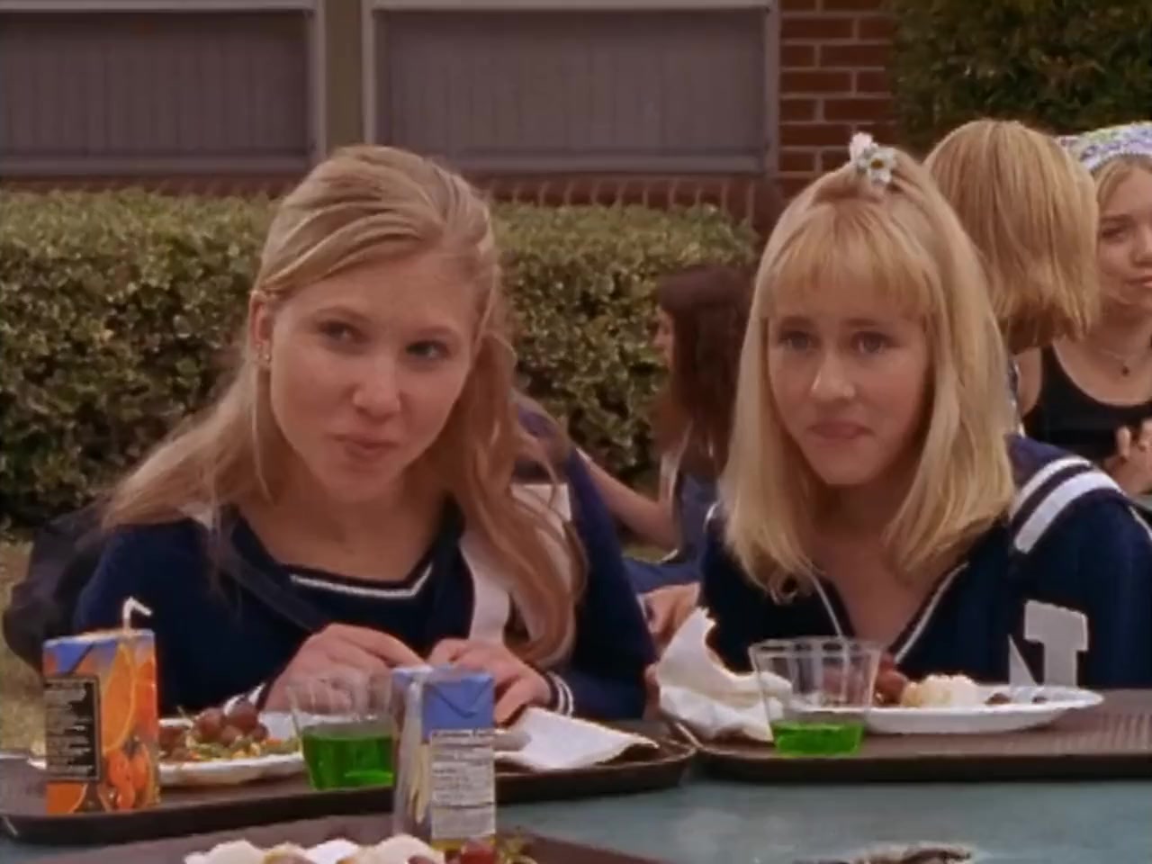 Passport to Paris screenshot 3