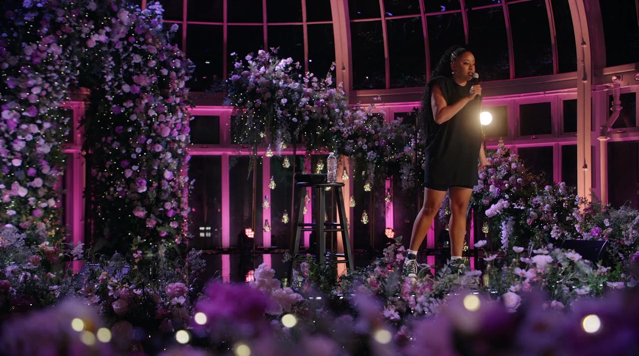 Phoebe Robinson/HBOMax Stand-Up Comedy Special screenshot 2