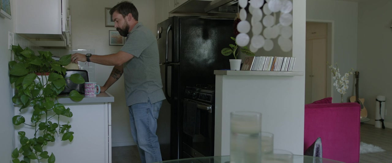 Pieces We Leave Behind screenshot 2
