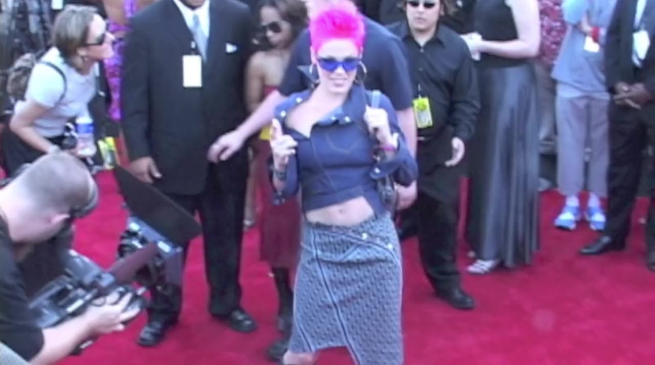 Pink: Staying True screenshot 3