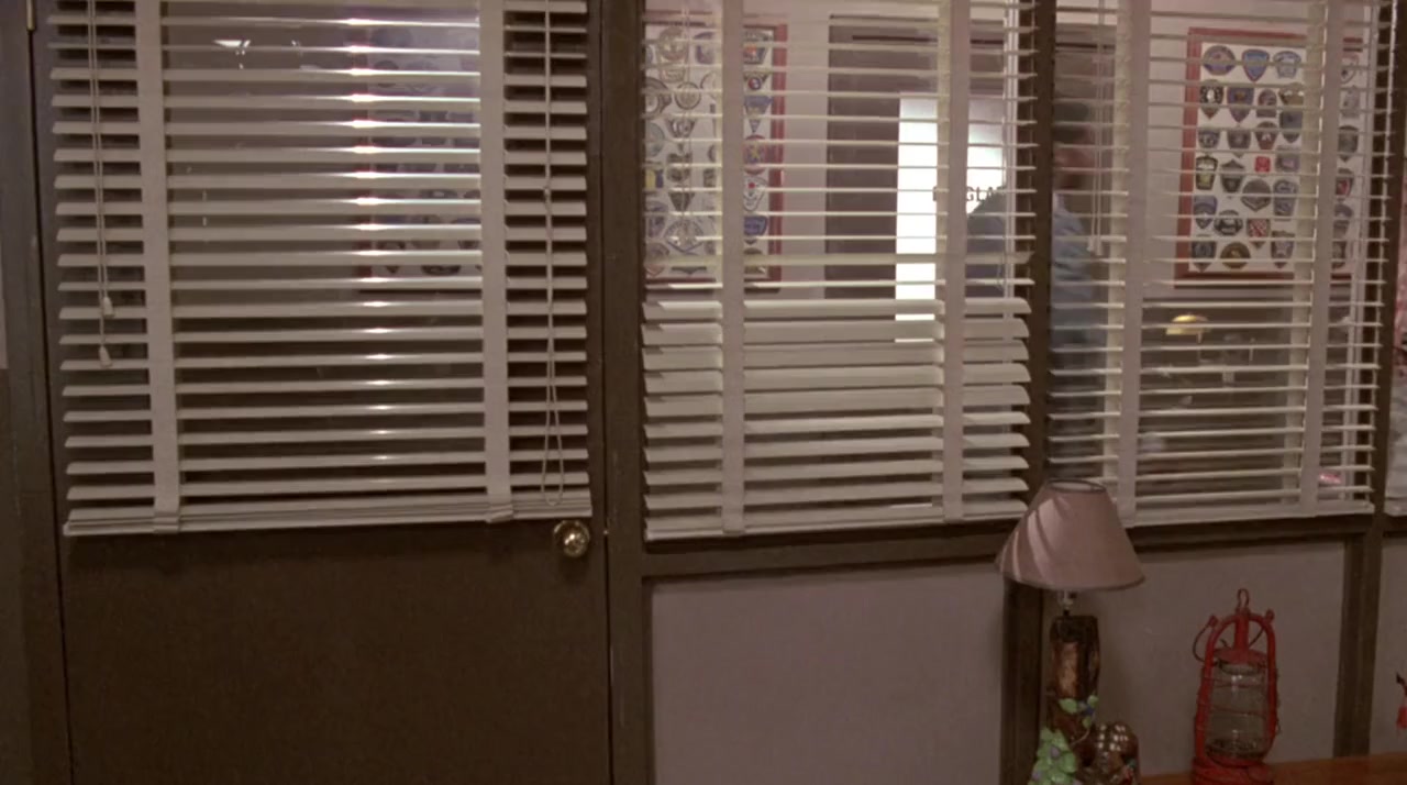 Plain Clothes screenshot 2