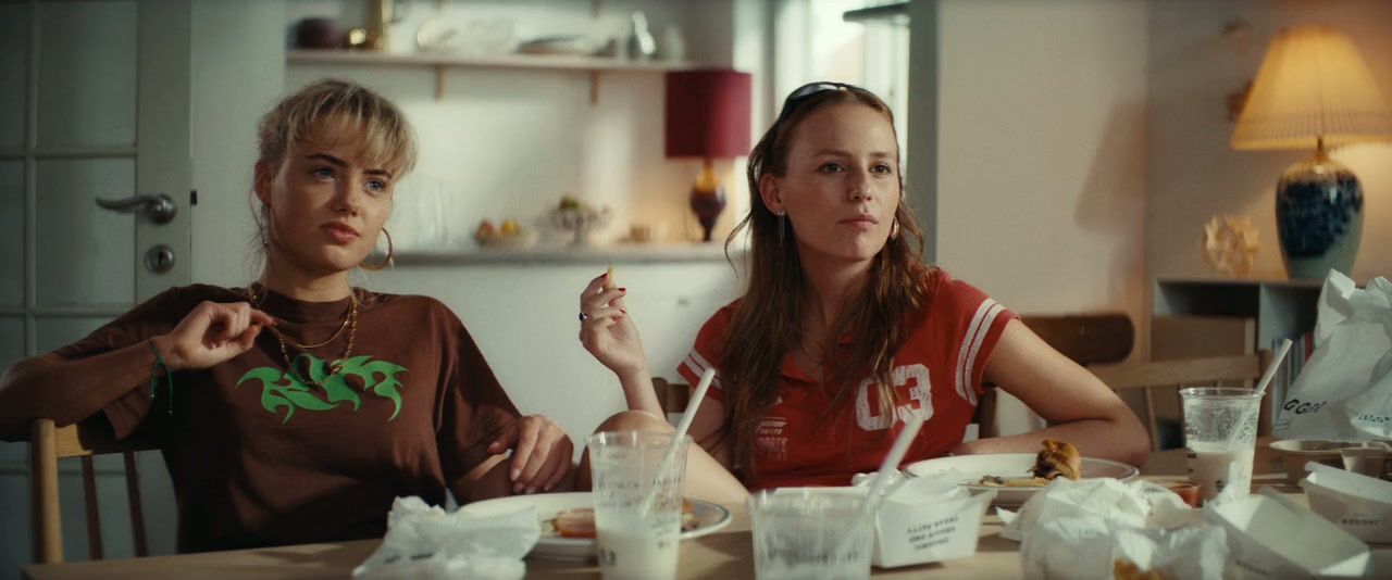 Pretty Young Love screenshot 3