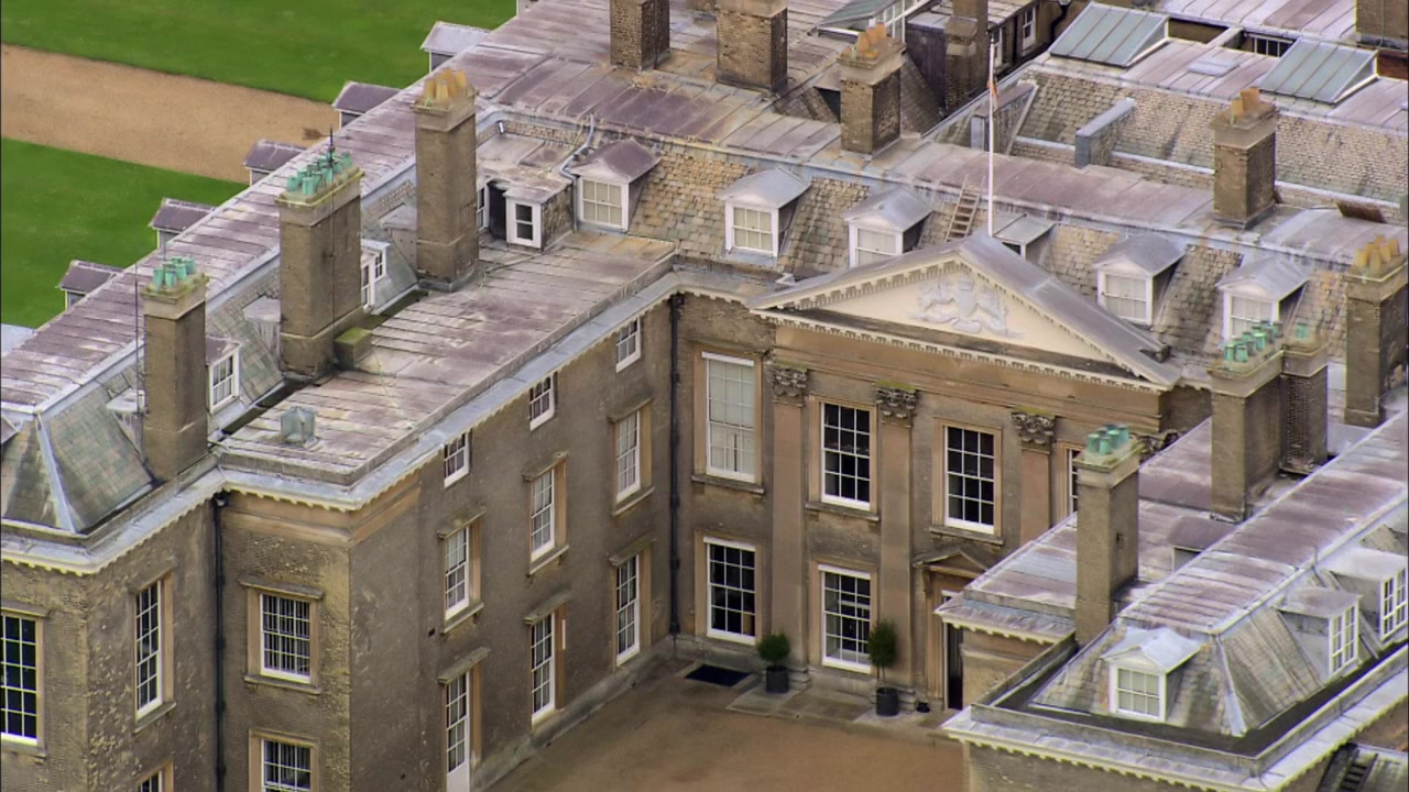 Princess Diana's 'Wicked' Stepmother screenshot 2