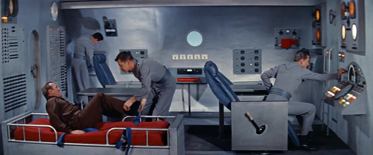 Queen of Outer Space screenshot 3