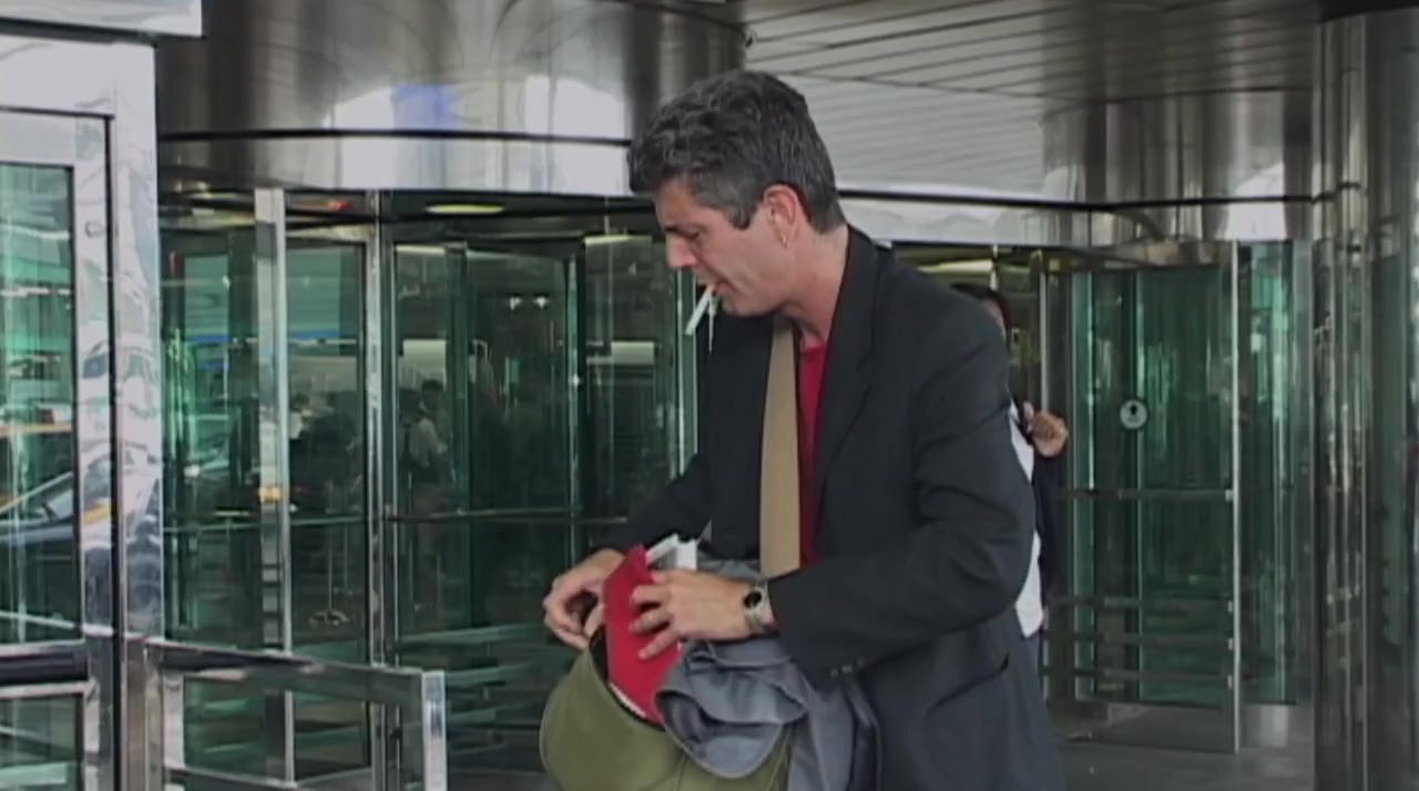 Roadrunner: A Film About Anthony Bourdain screenshot 3