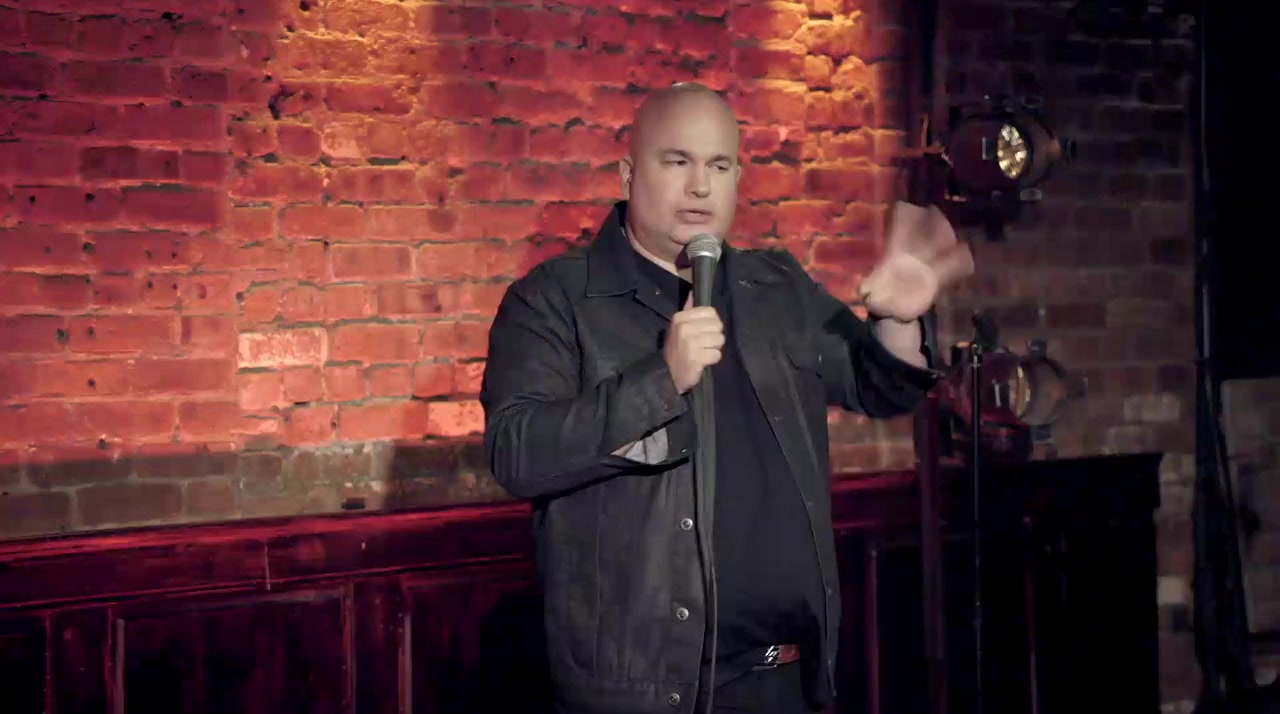 Robert Kelly: Live at the Village Underground screenshot 2