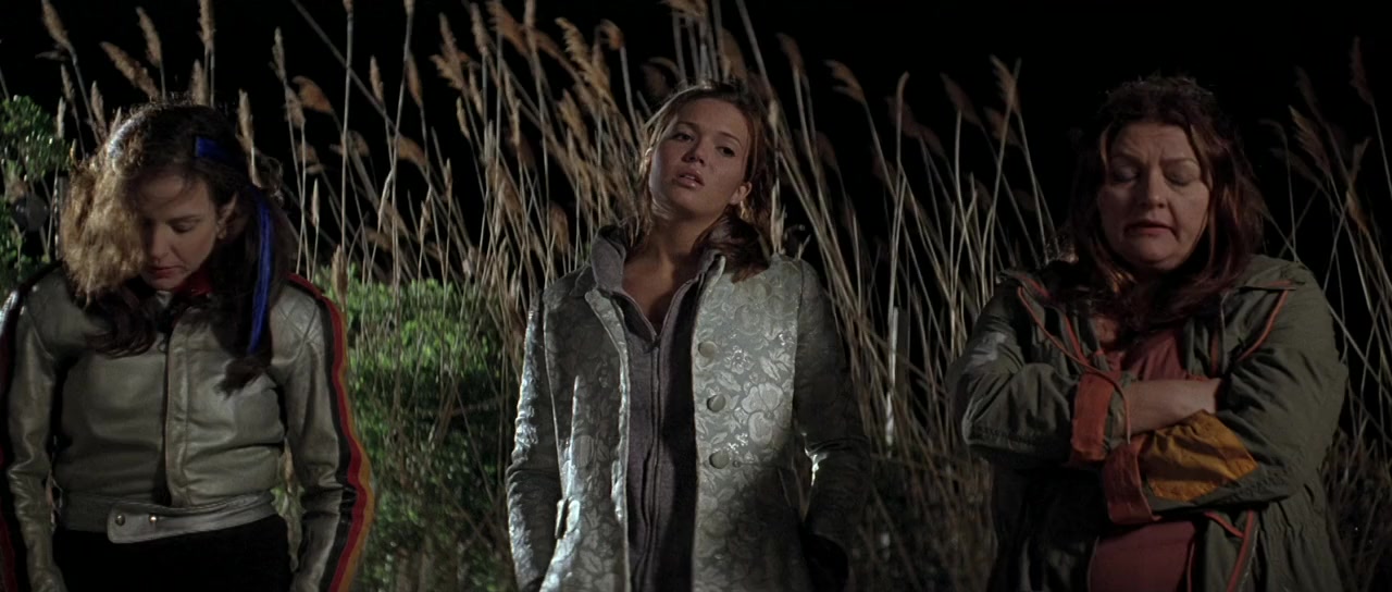 Romance & Cigarettes screenshot 1