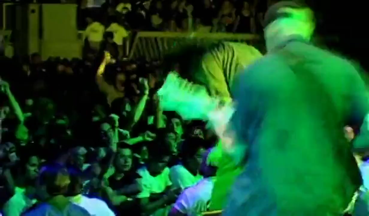 Rage Against the Machine: Live at the Grand Olympic Auditorium screenshot 3