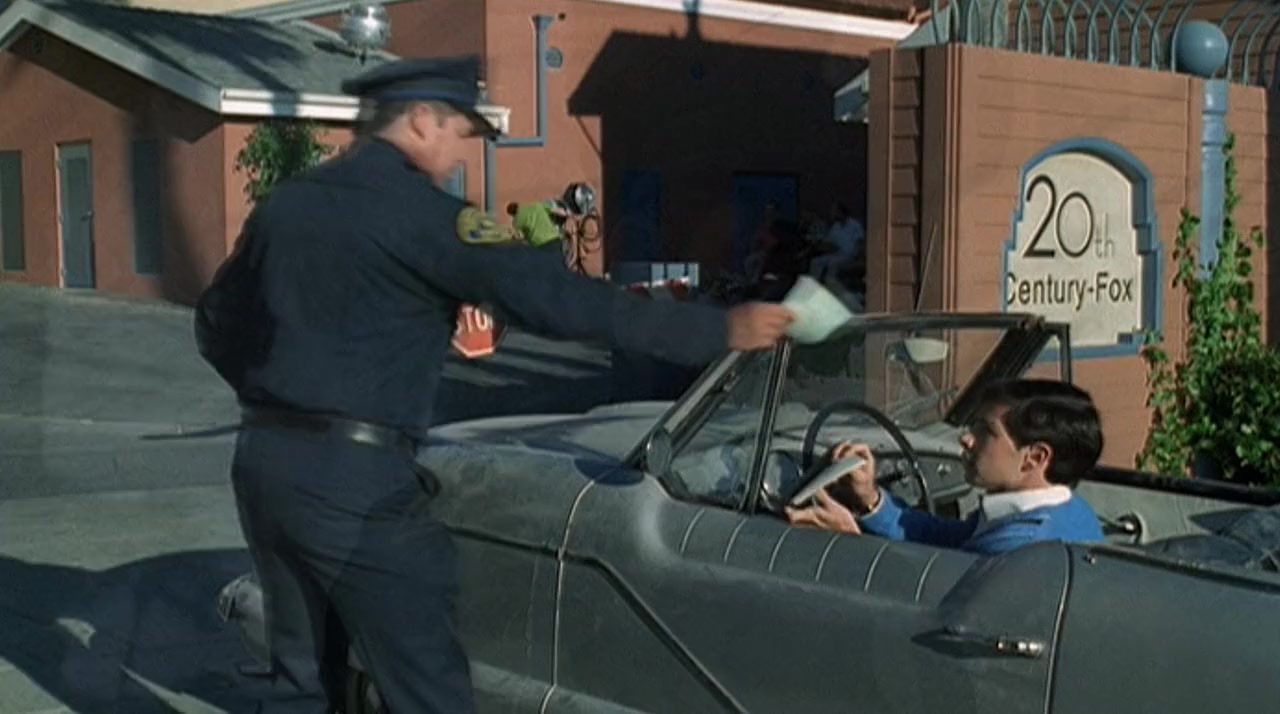 Return to the Batcave: The Misadventures of Adam and Burt screenshot 1