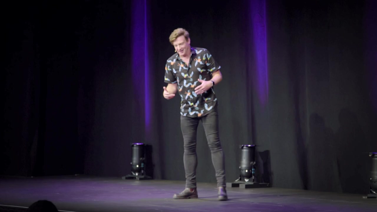 Rhys Darby: I'm a Fighter Jet screenshot 3