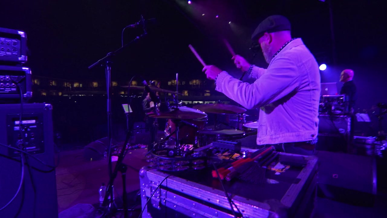 Richard Hawley: Live at Halifax Piece Hall screenshot 3