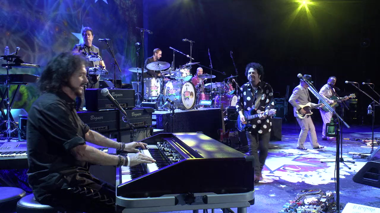 Ringo Starr and His All Starr Band Live at the Greek Theater screenshot 1