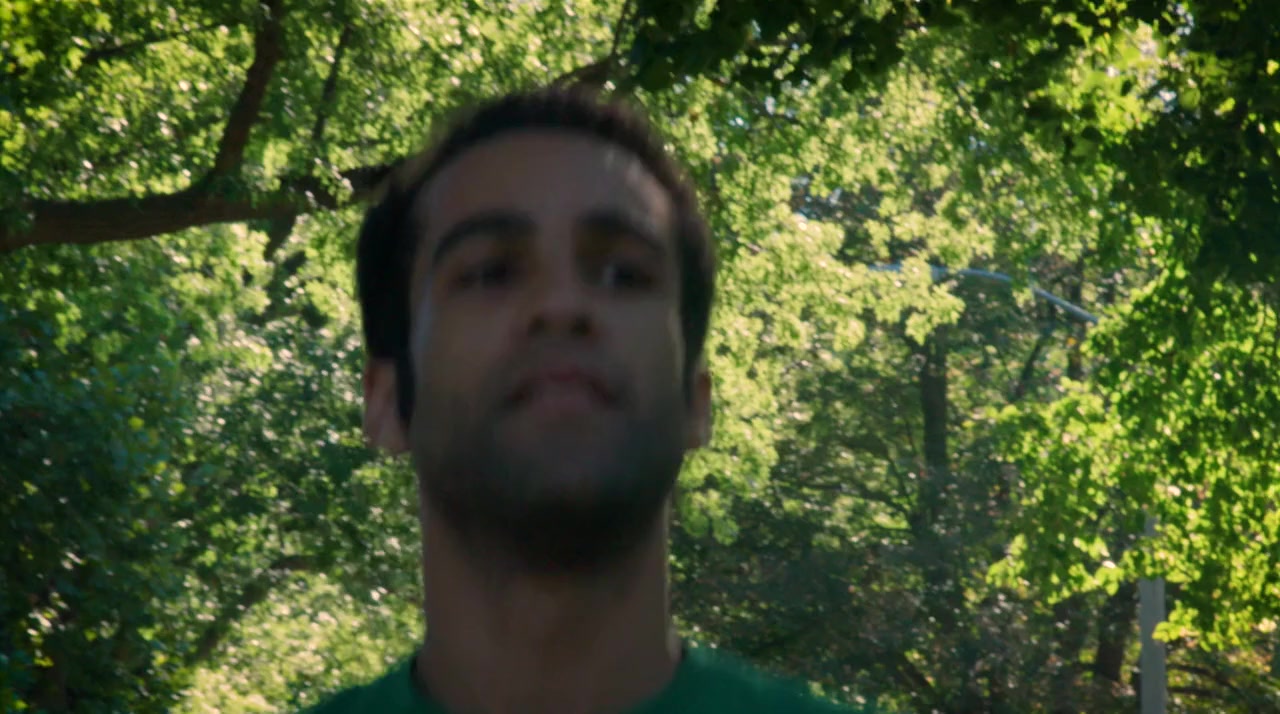 Running Through Darkness screenshot 2