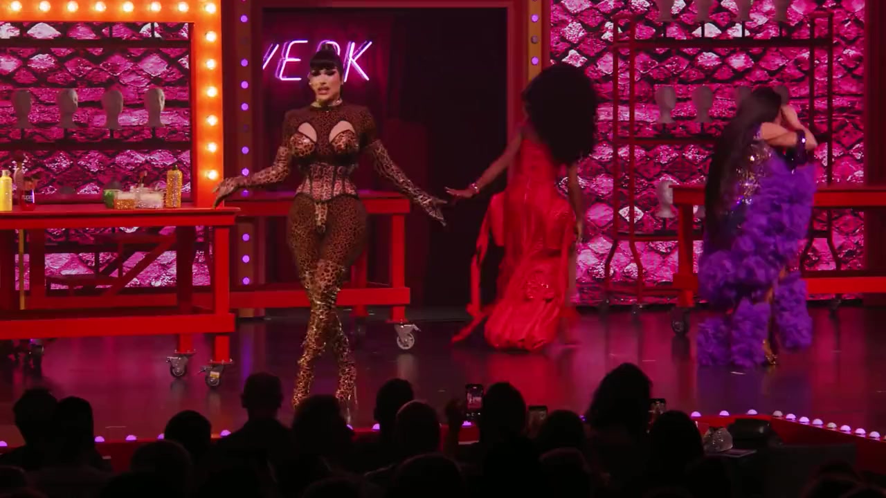 RuPaul's Drag Race Live: 1,000th Show screenshot 2