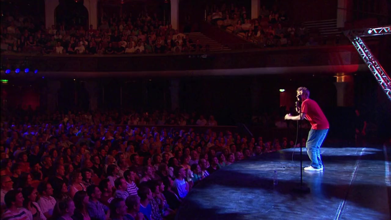 Russell Howard Live: Dingledodies screenshot 1