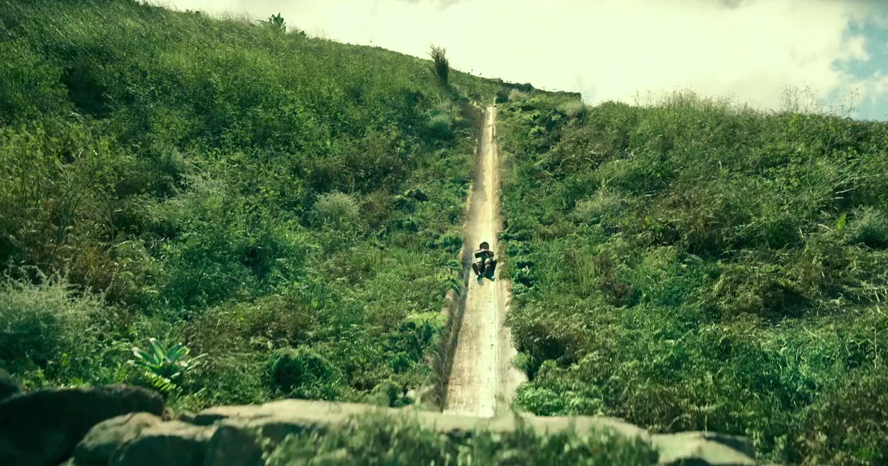 Wonder Woman 1984 screenshot 1