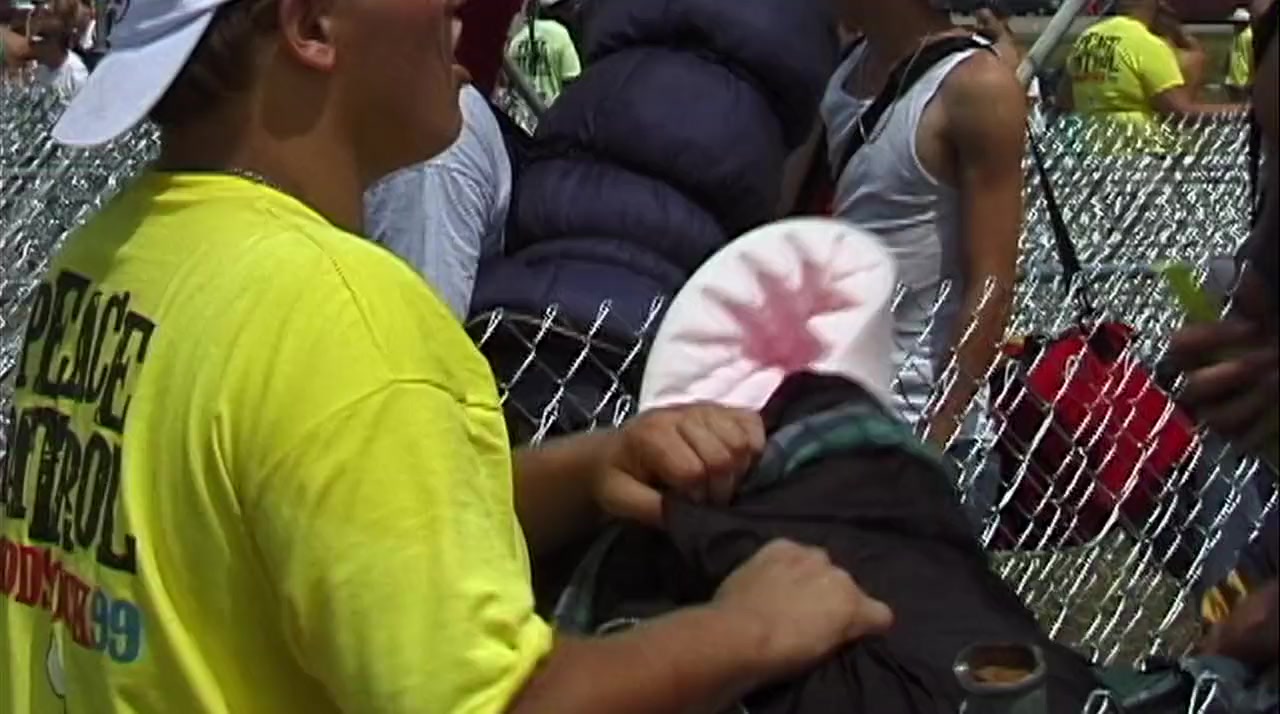 Woodstock 99: Peace, Love, and Rage screenshot 3