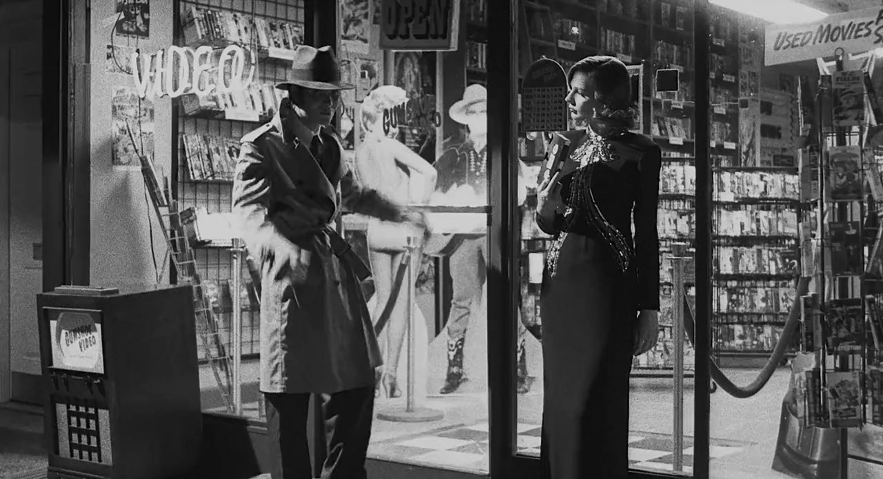 Watching the Detectives screenshot 2