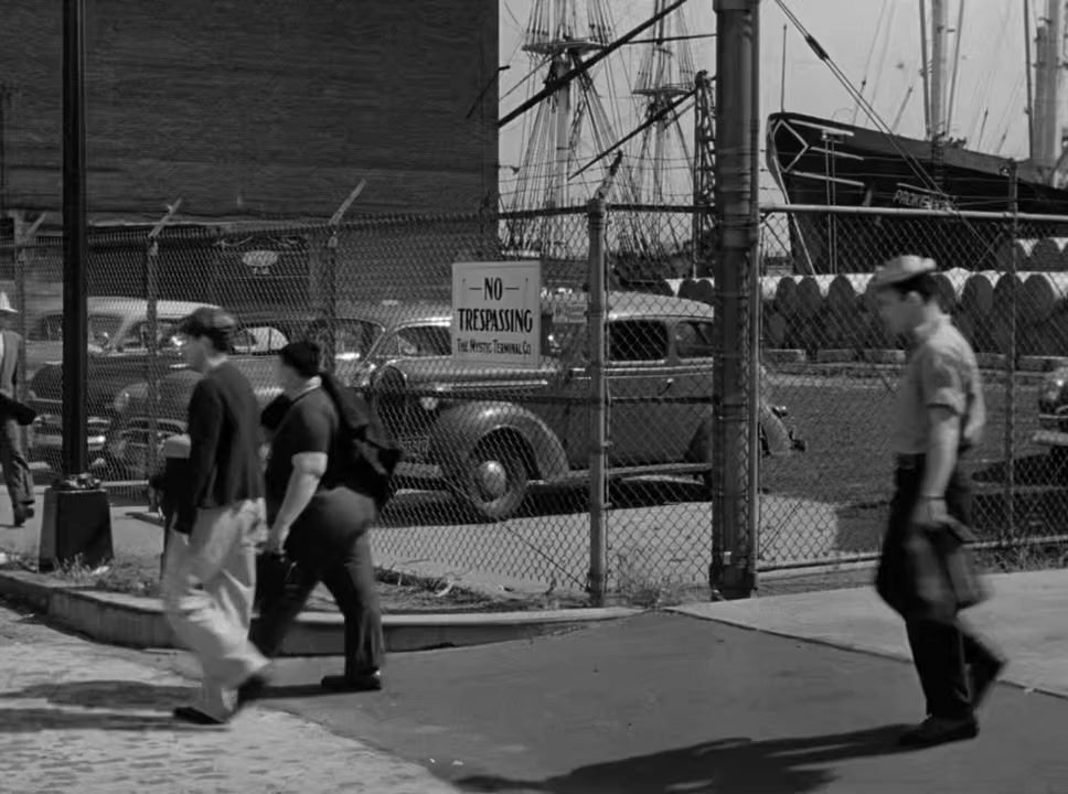 Walk East on Beacon! screenshot 2