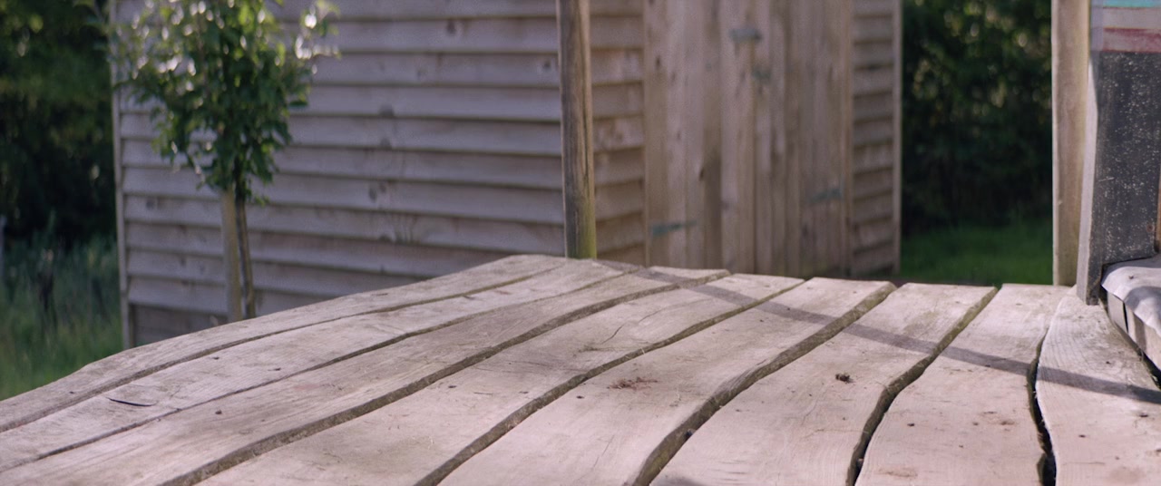 Walking Against the Rain screenshot 2