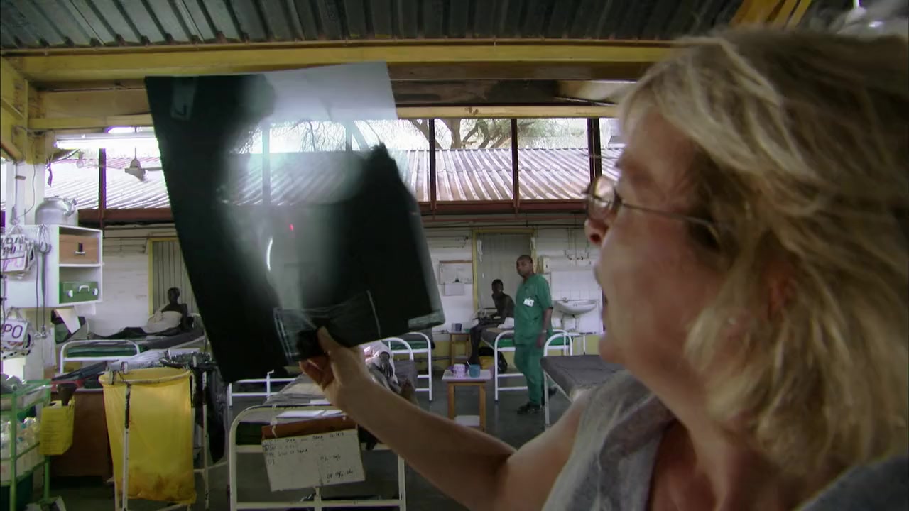 War Hospital screenshot 2
