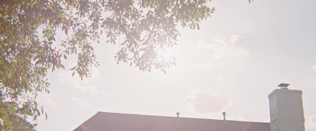 What She Doesn't Know screenshot 2