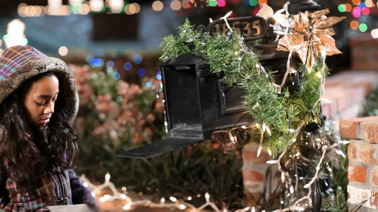 What She Wants for Christmas screenshot 2