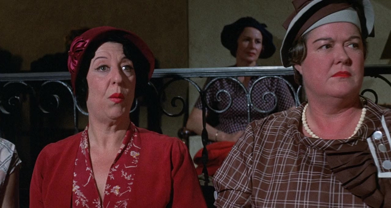 What's the Matter with Helen? screenshot 1