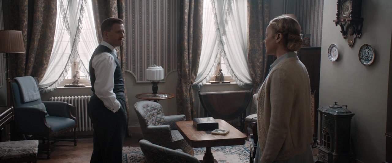 Where Hands Touch screenshot 2