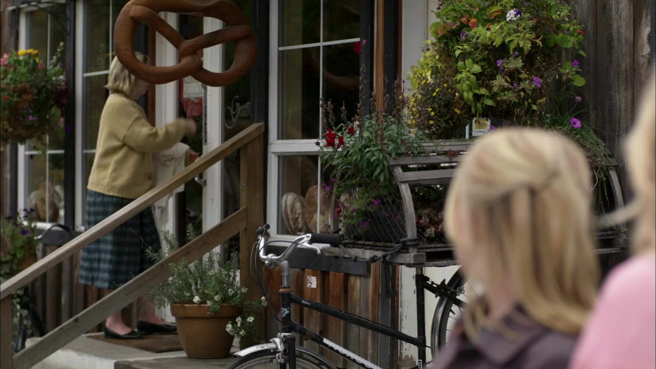 Whispers and Lies screenshot 3