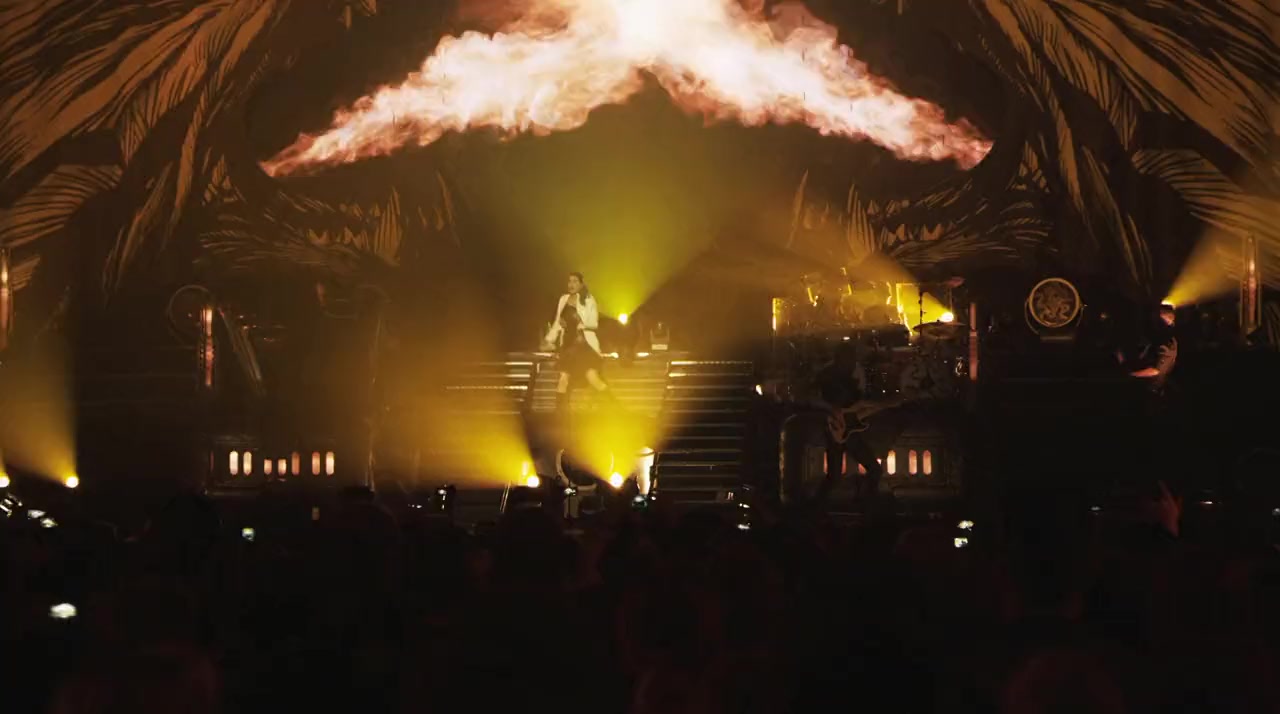 Within Temptation: Let Us Burn: Elements & Hydra Live in Concert screenshot 3