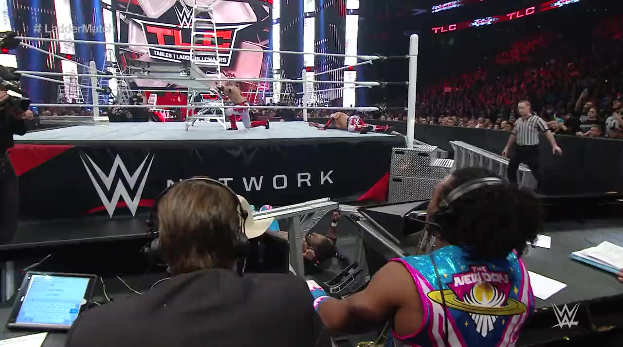WWE TLC Tables, Ladders & Chairs screenshot 3