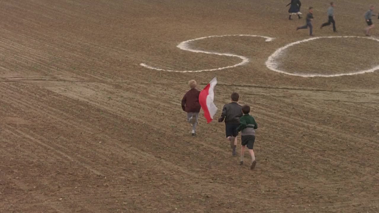 To Kill a Priest screenshot 2