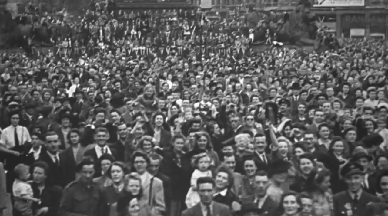 Tony Robinson's VE Day Minute by Minute screenshot 3