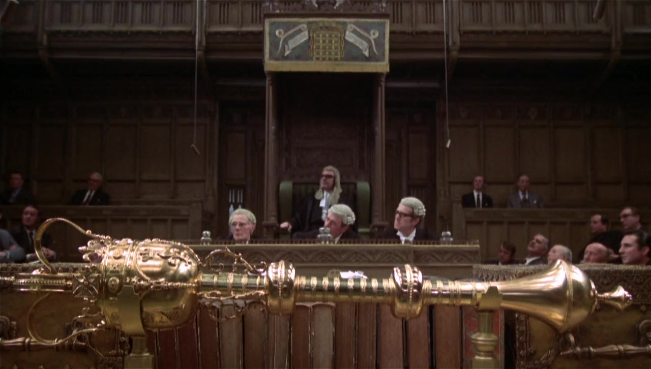 The Mackintosh Man screenshot 2