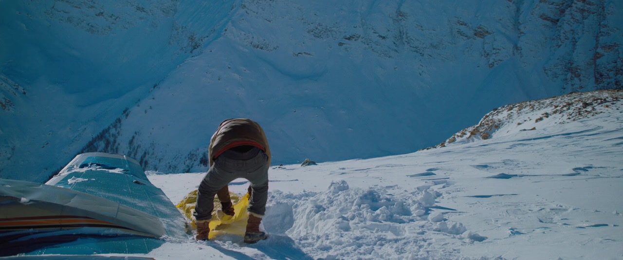 The Mountain Between Us screenshot 2