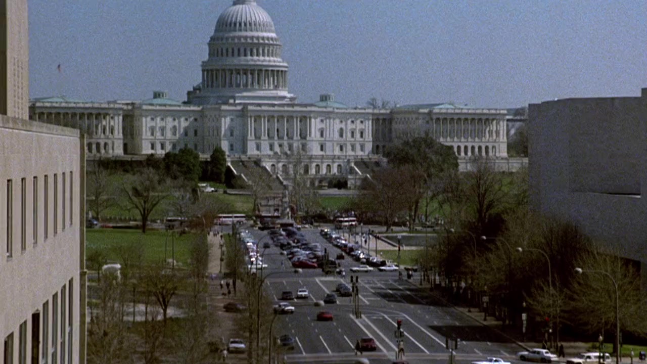 The Naked Gun 2½: The Smell of Fear screenshot 2