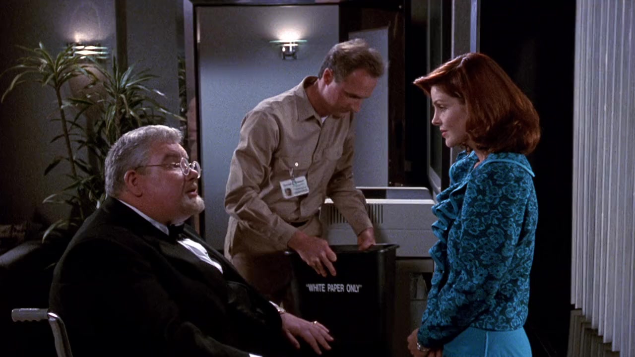 The Naked Gun 2½: The Smell of Fear screenshot 3