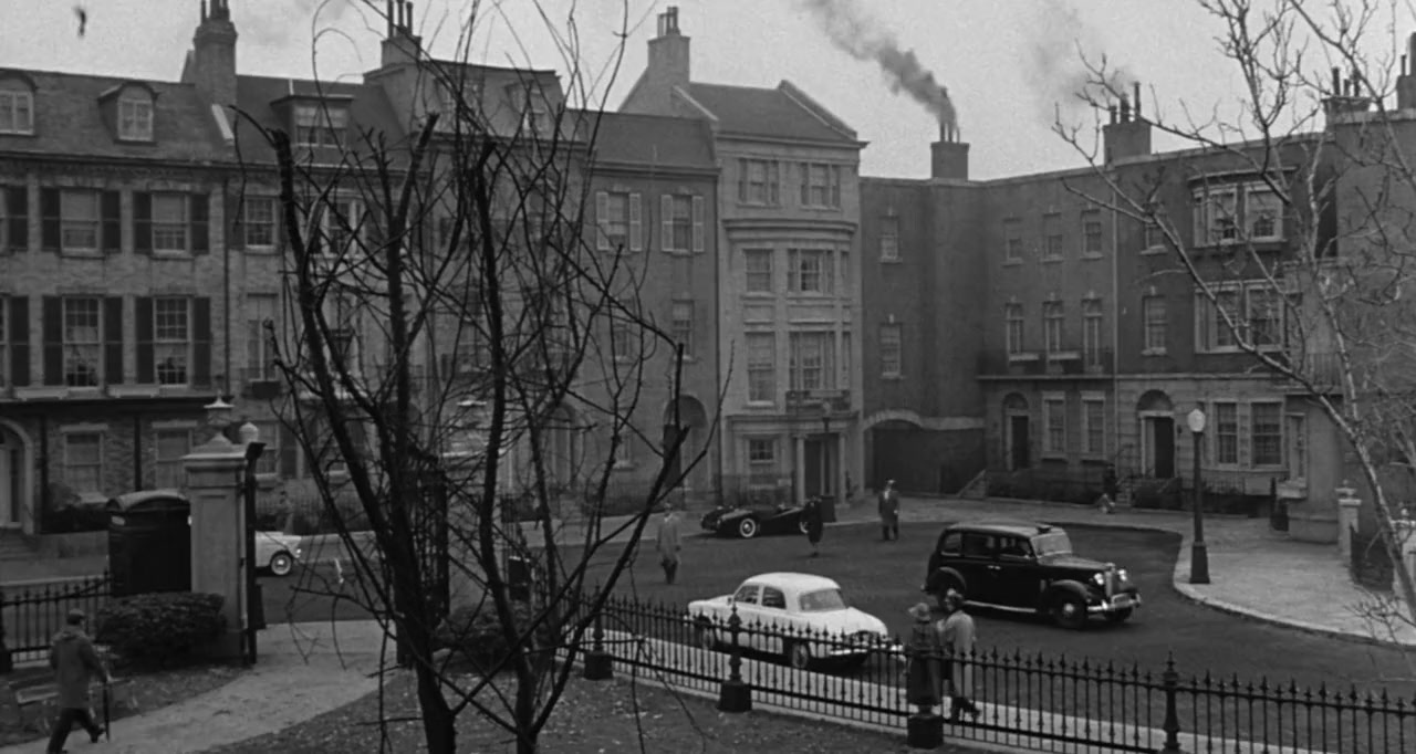 The Notorious Landlady screenshot 2