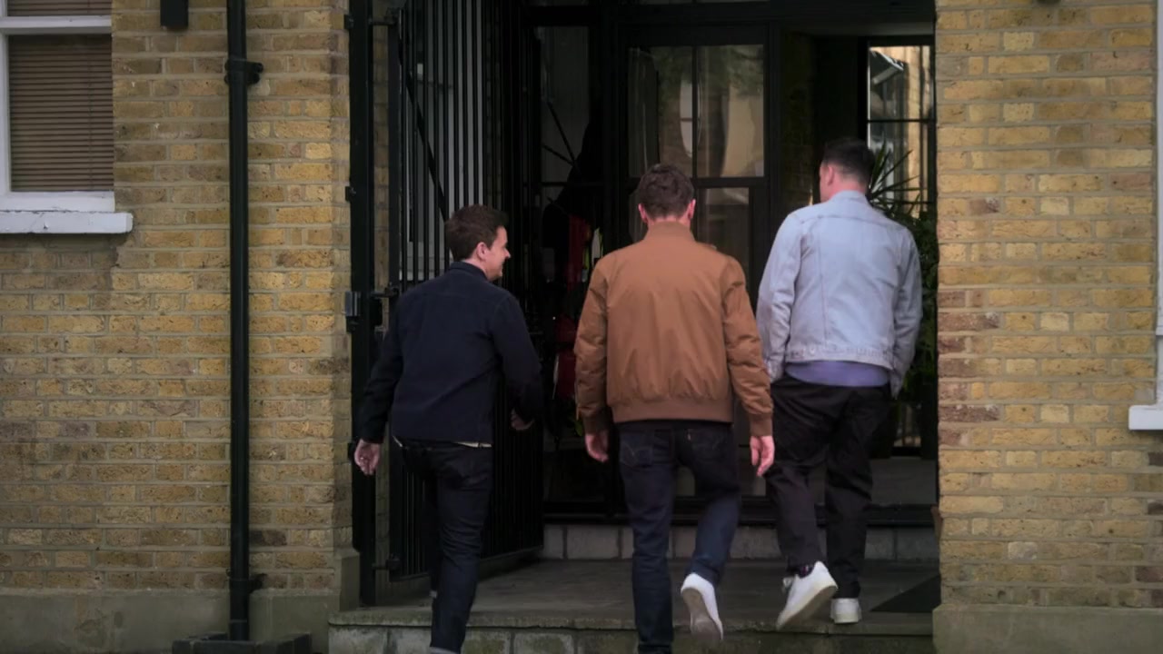The Accidental Tourist screenshot 1