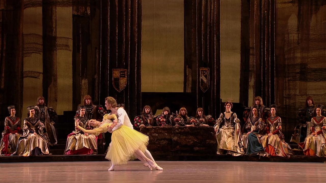 The Bolshoi Ballet: Live From Moscow - Swan Lake screenshot 1