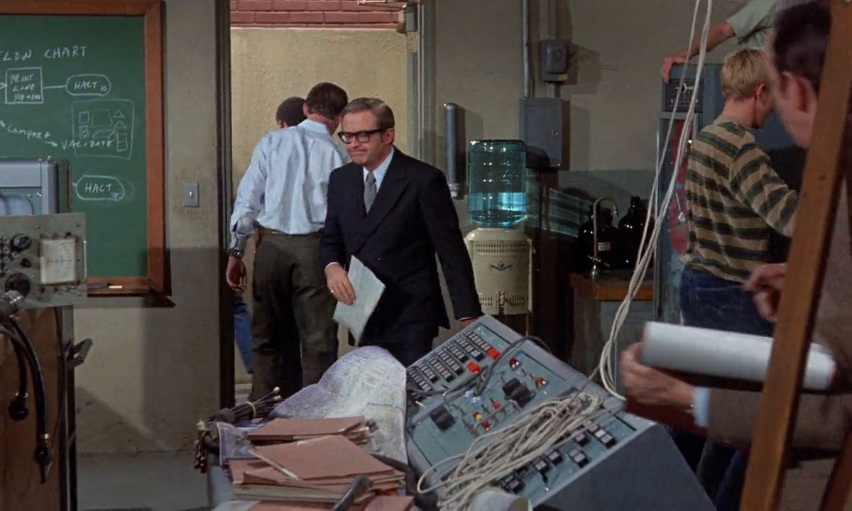 The Computer Wore Tennis Shoes screenshot 3