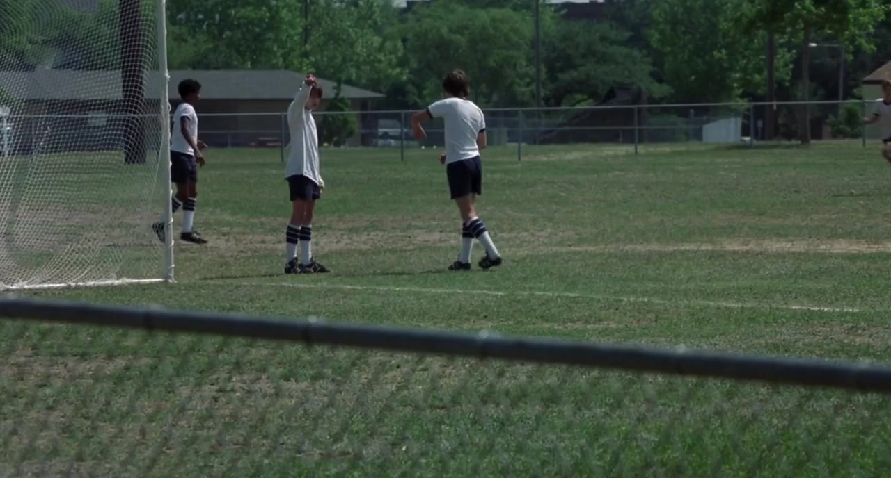 The Dangerous Lives of Altar Boys screenshot 2