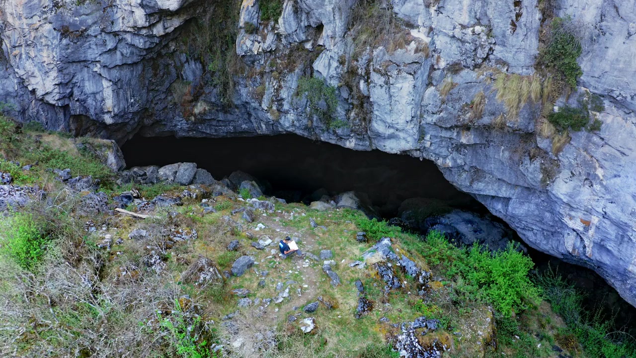 Explorer: The Deepest Cave screenshot 1