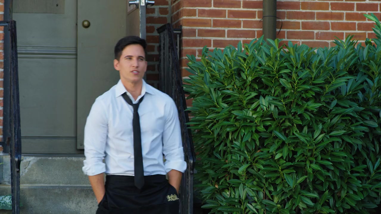 The Engagement Dress screenshot 2