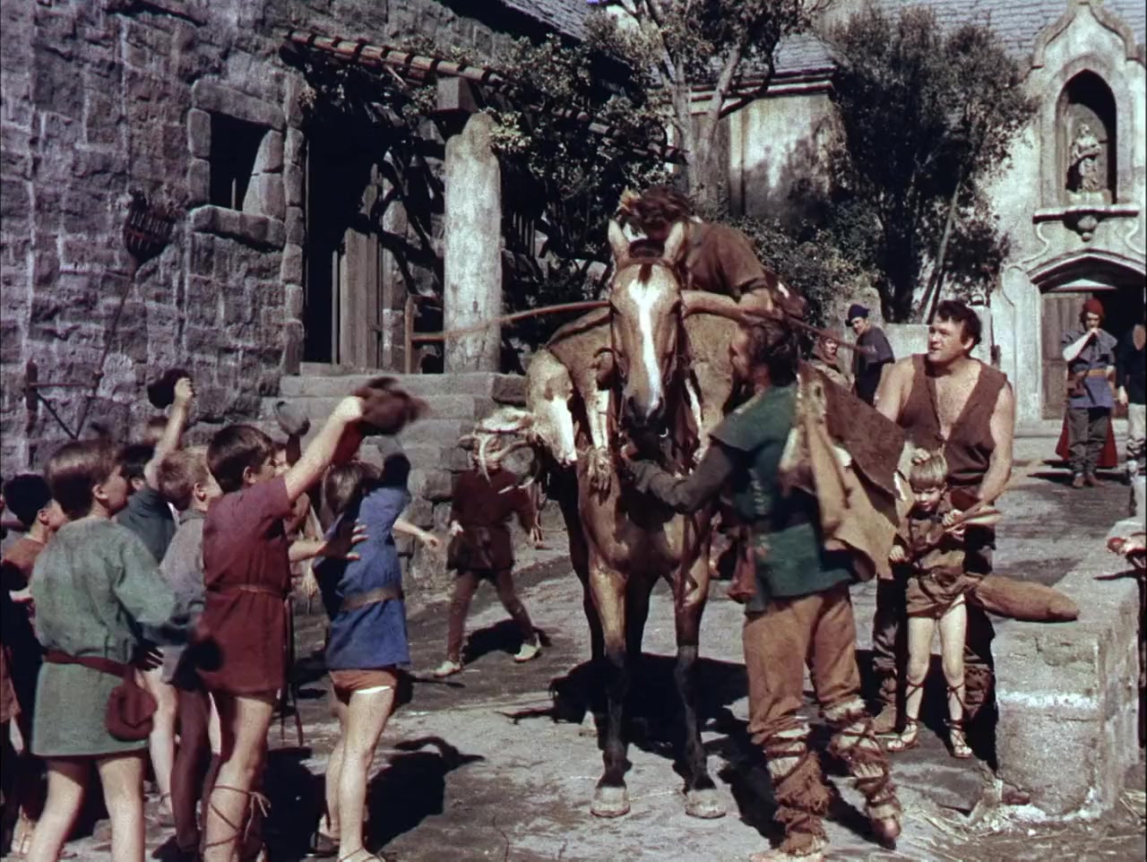 The Flame and the Arrow screenshot 1