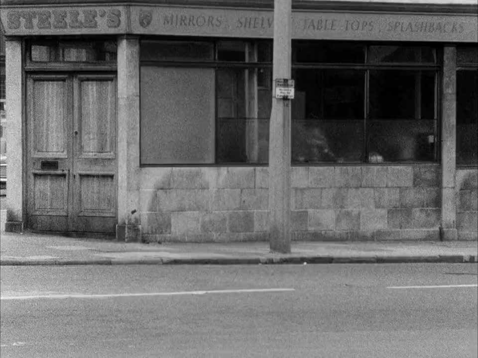 The Girl Chewing Gum screenshot 2